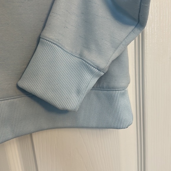 Women’s under Armour hoodie size medium - Picture 5 of 8